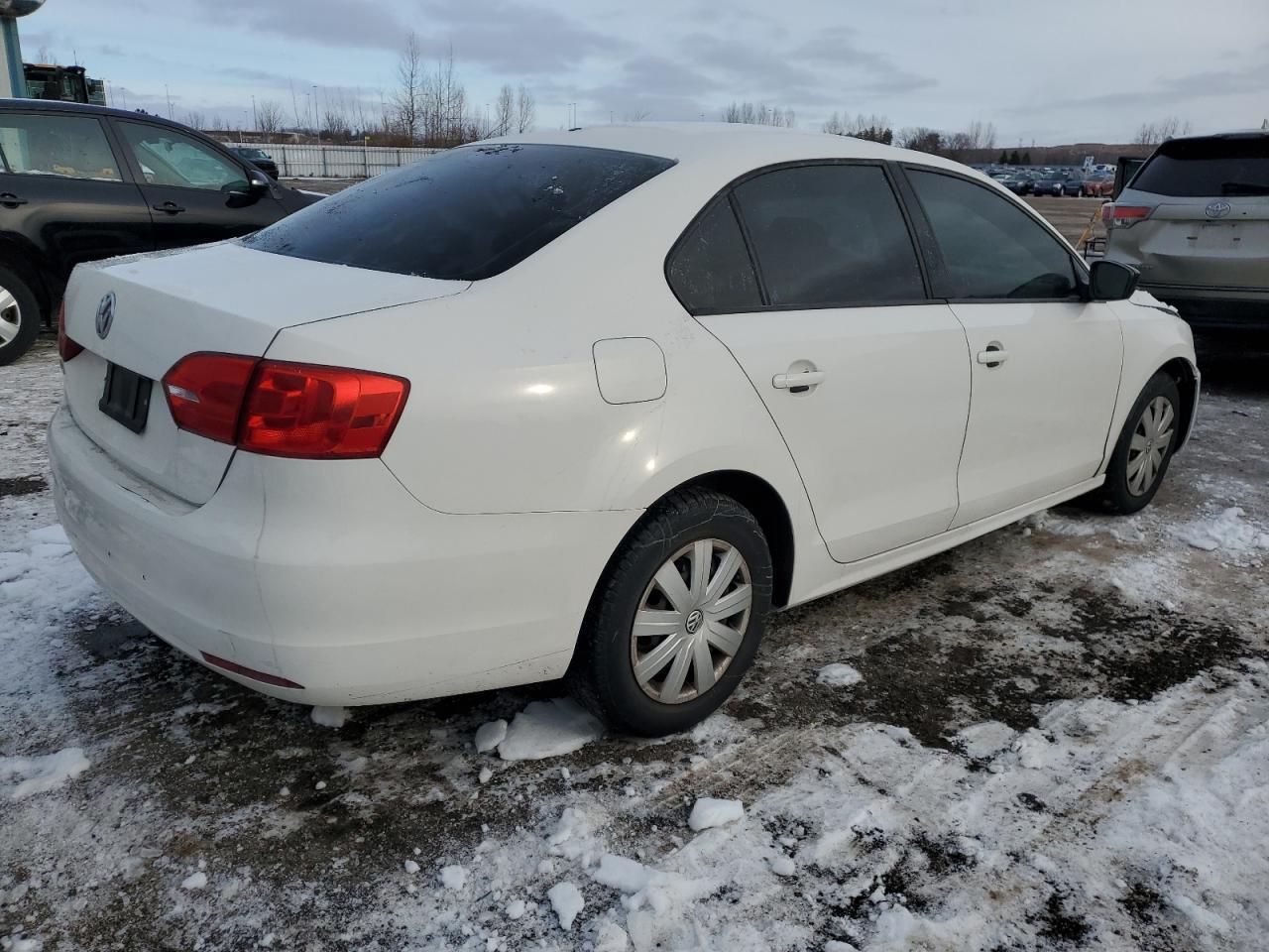 2013 VOLKSWAGEN JETTA BASE - Image 3