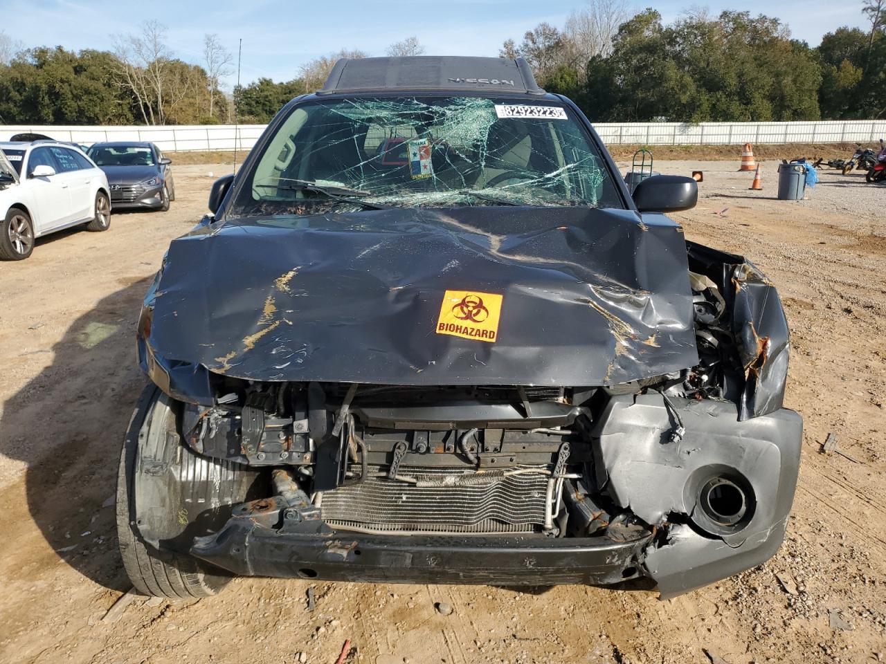 2013 NISSAN XTERRA X - Image 5