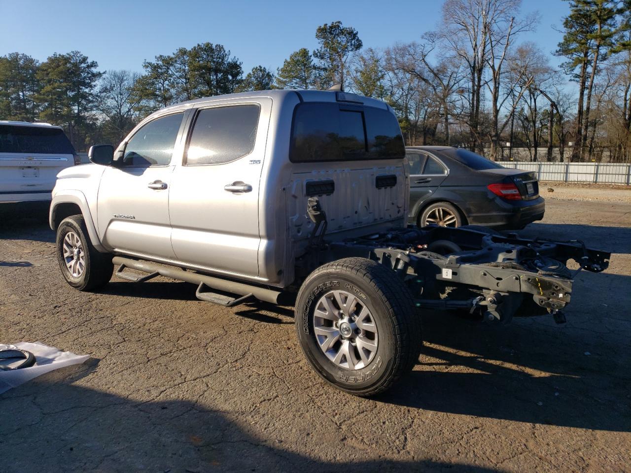 2018 TOYOTA TACOMA DOU - Фото 2