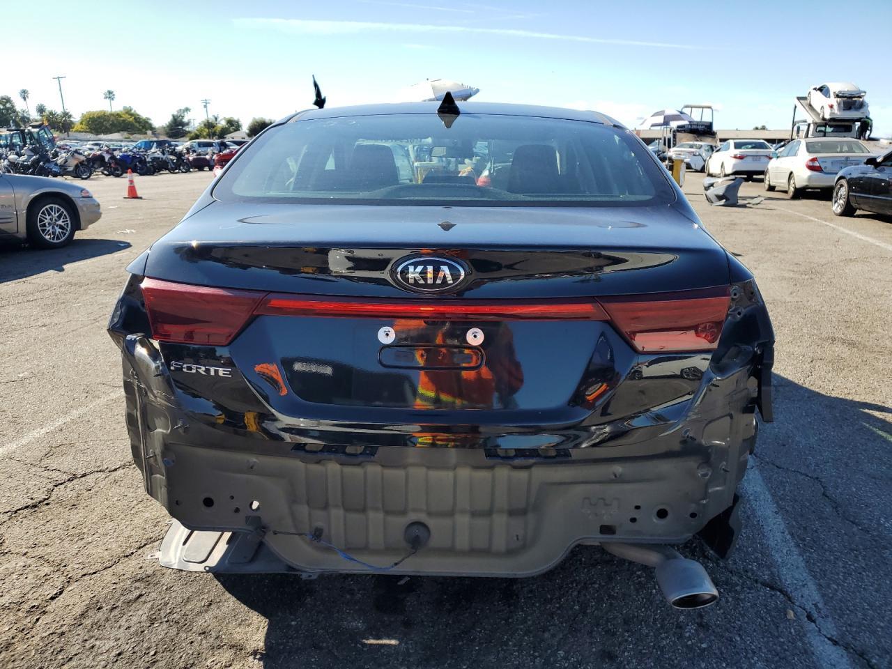 2021 KIA FORTE FE - Image 6