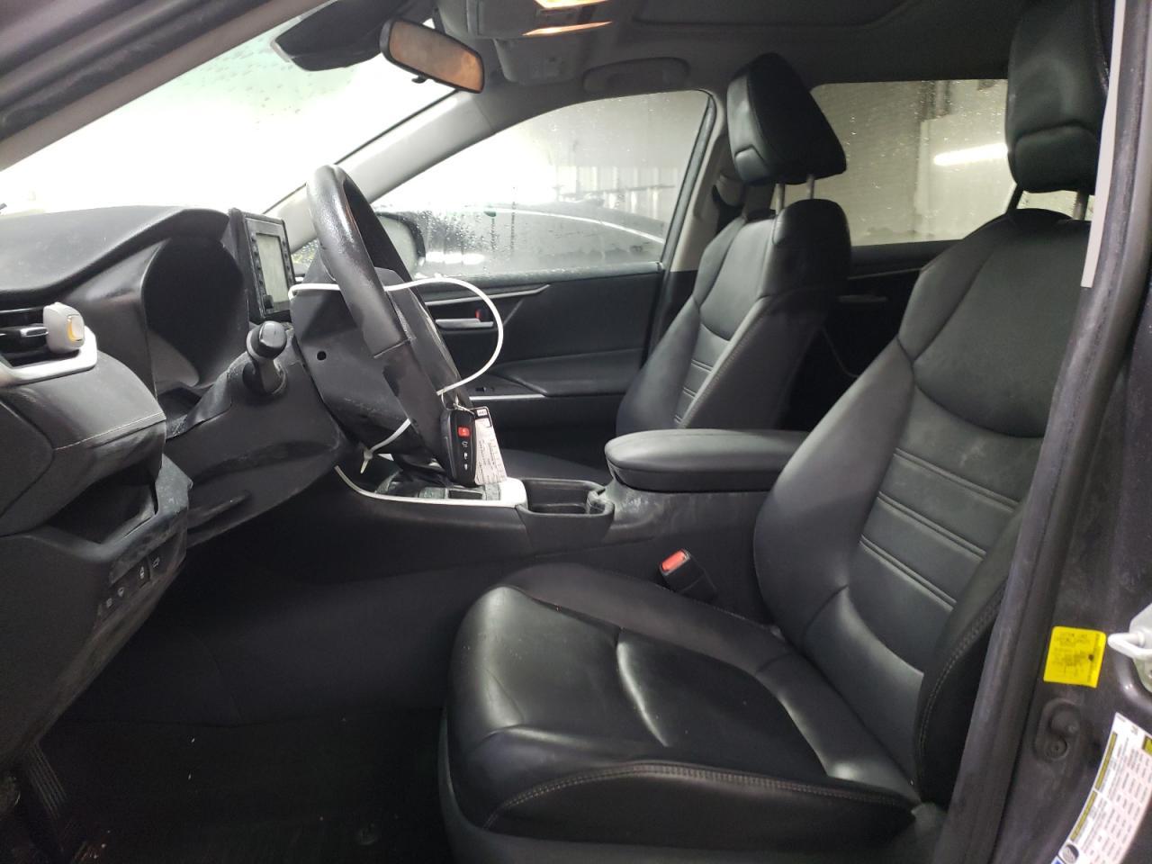 2019 TOYOTA RAV4 XLE P - Фото 7