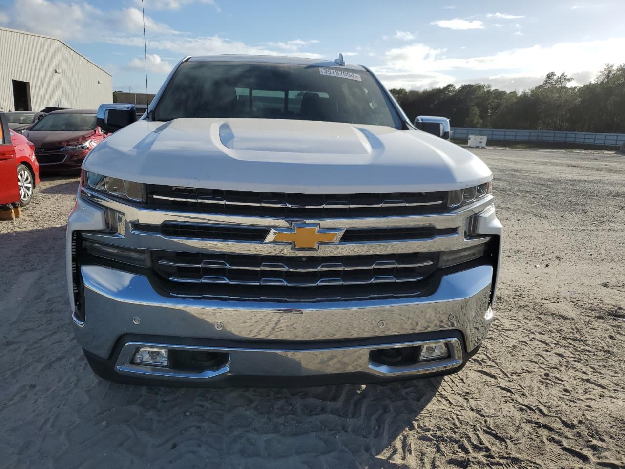2021 CHEVROLET SILVERADO - Фото 5