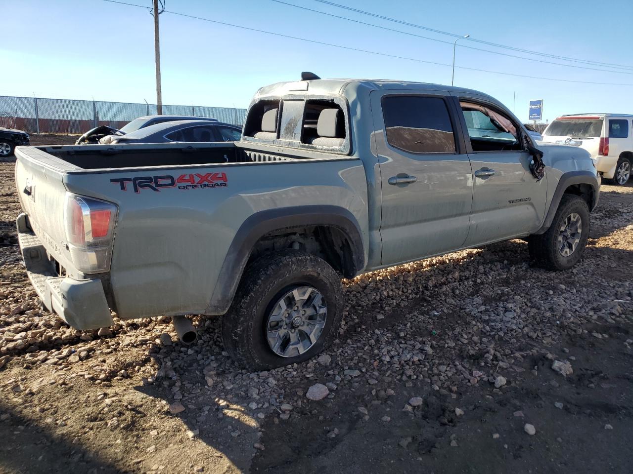 2023 TOYOTA TACOMA DOU - Фото 3