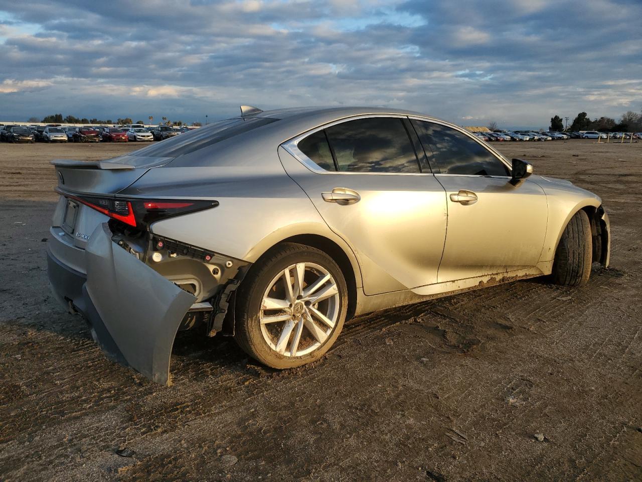 2021 LEXUS IS 300 - Image 3
