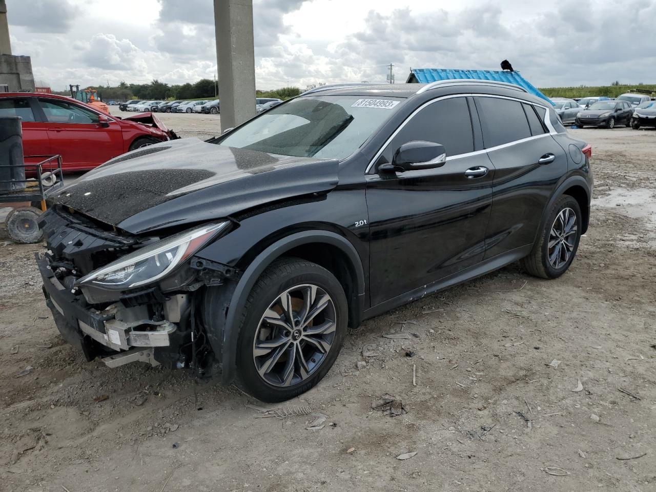 2017 INFINITI QX30 BASE car image