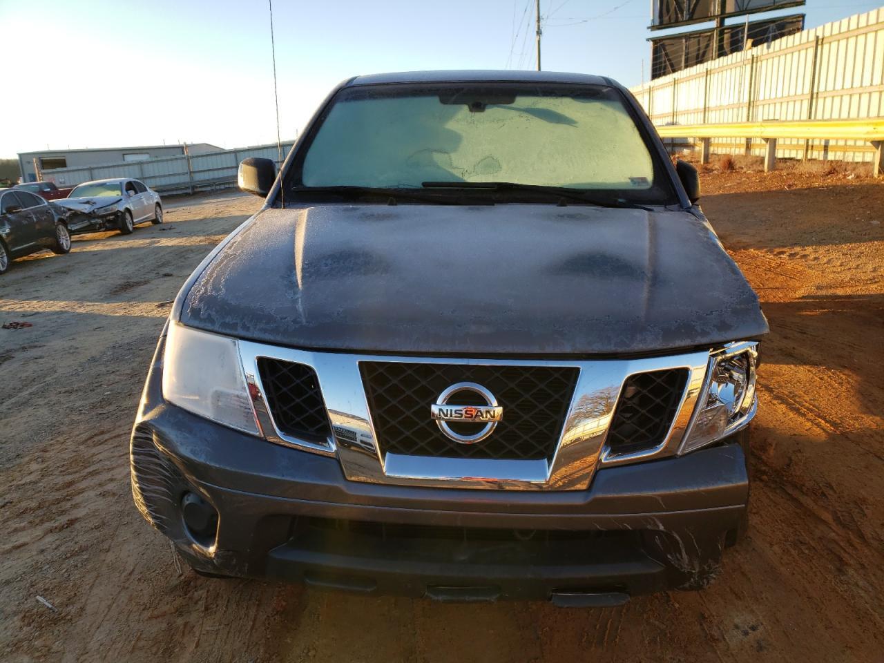 2019 NISSAN FRONTIER S - Фото 5