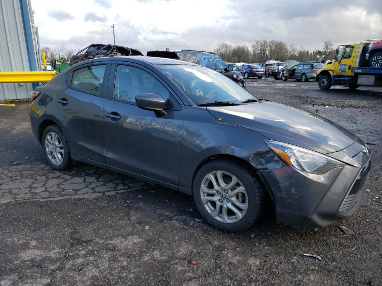 2017 TOYOTA YARIS IA - Фото 4