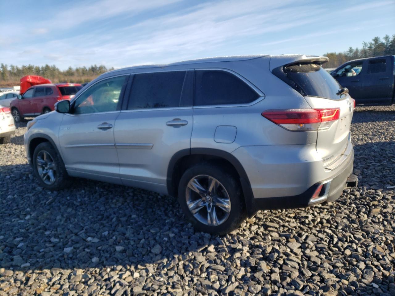 2018 TOYOTA HIGHLANDER - Фото 2