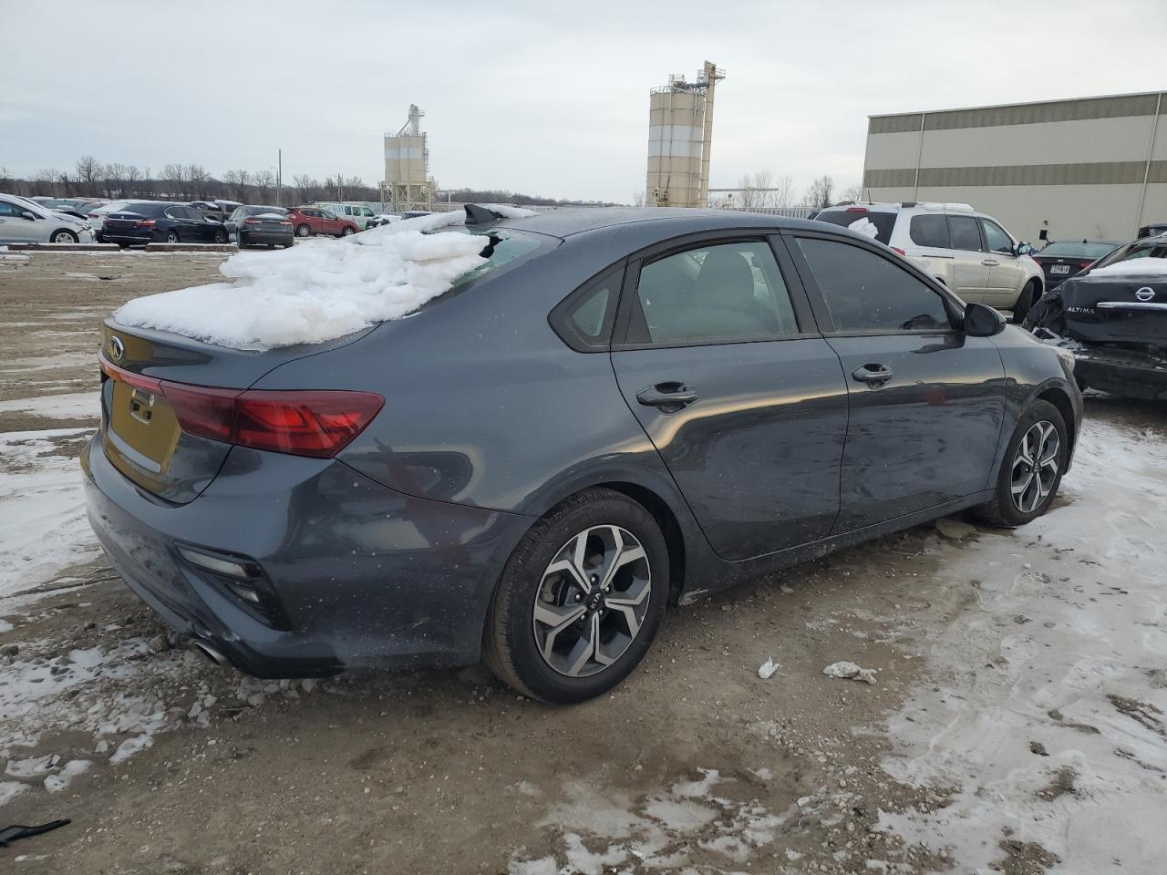 2021 KIA FORTE FE - Image 3