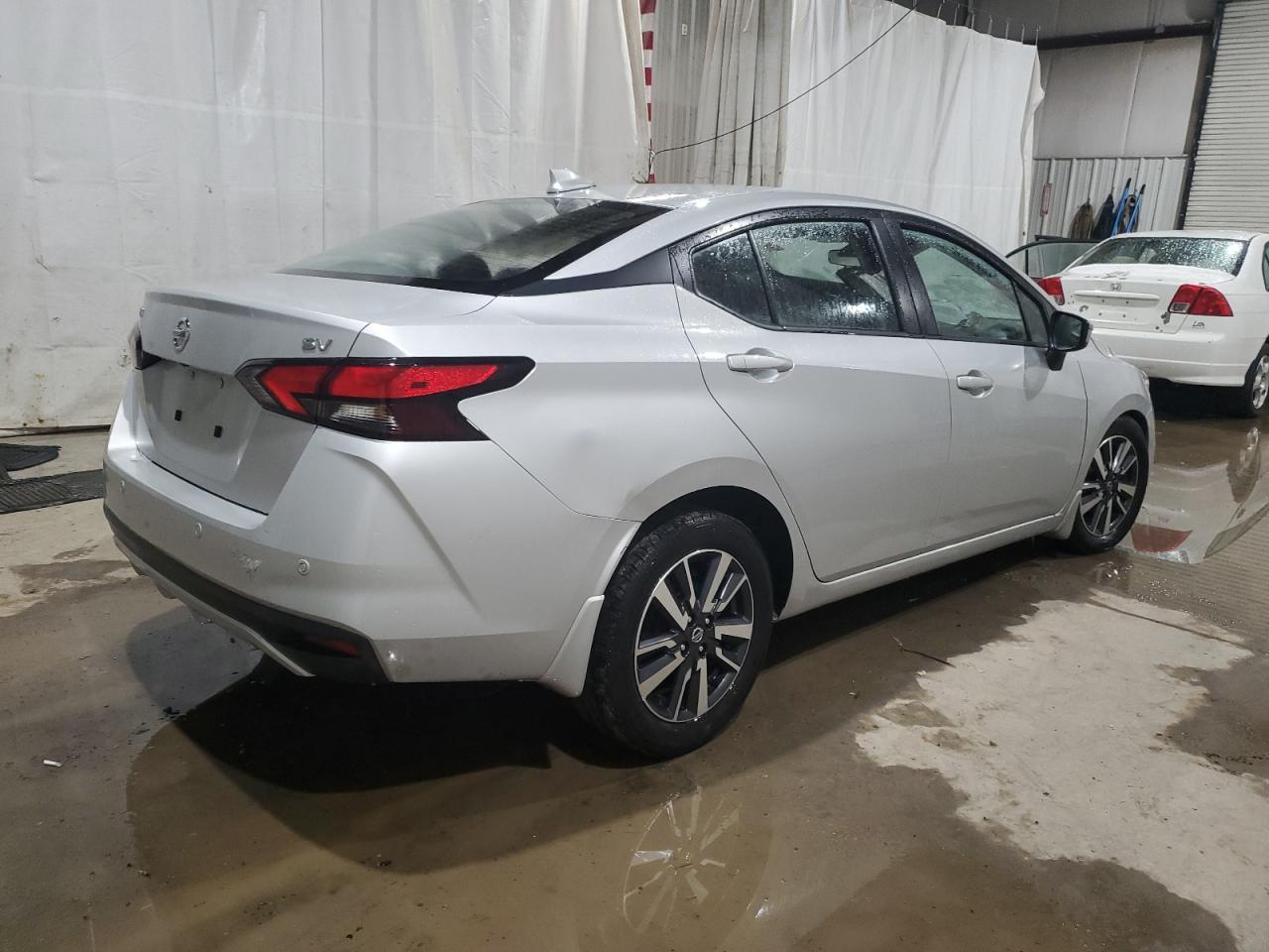 2021 NISSAN VERSA SV - Image 3