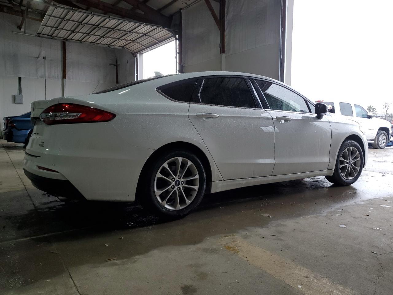 2020 FORD FUSION SE - Фото 3