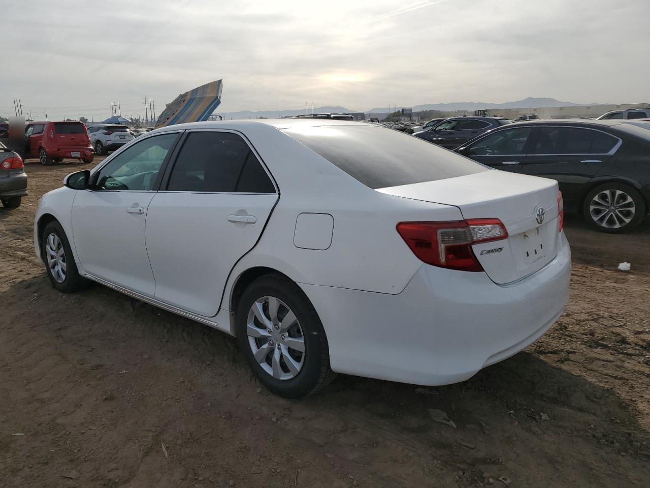 2012 TOYOTA CAMRY BASE - Фото 2