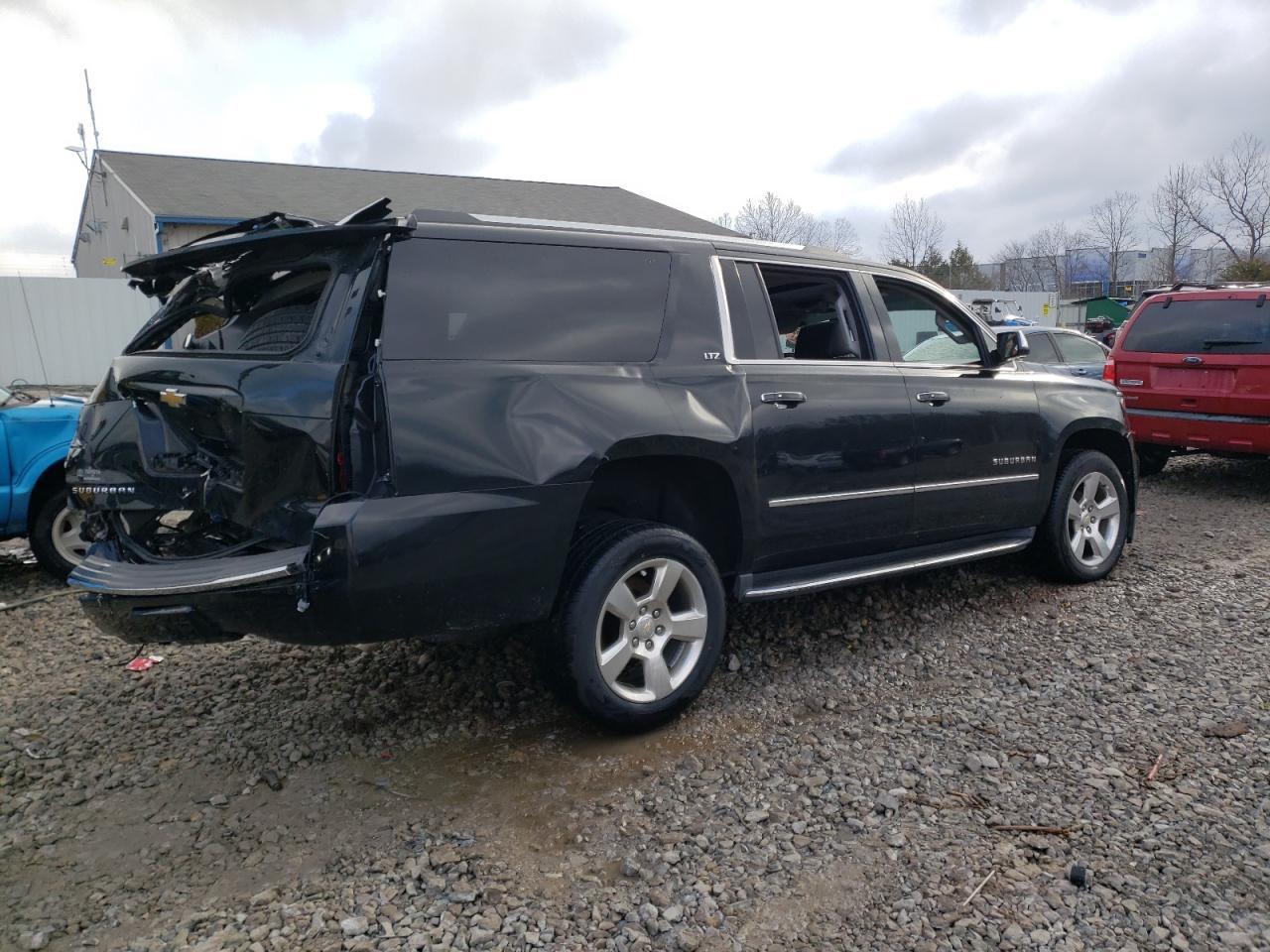 2016 CHEVROLET SUBURBAN K - Фото 3