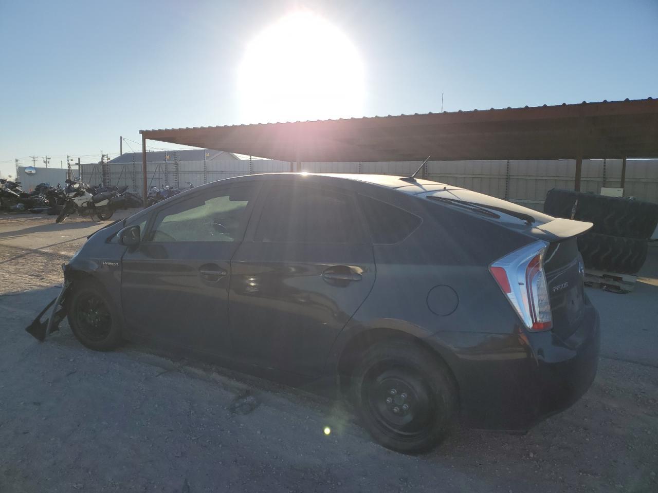 2015 TOYOTA PRIUS - Image 2