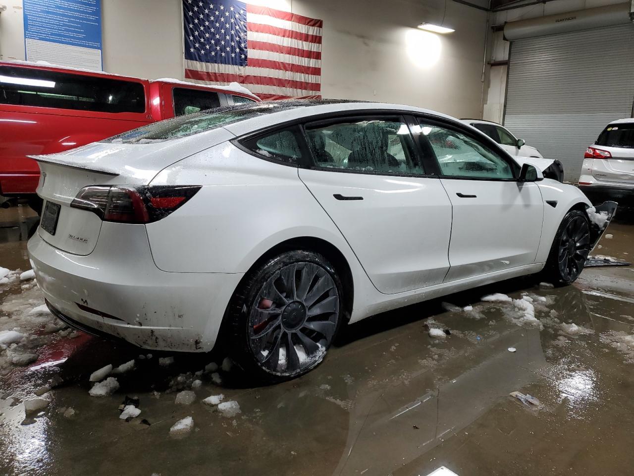 2023 TESLA MODEL 3 - Фото 3