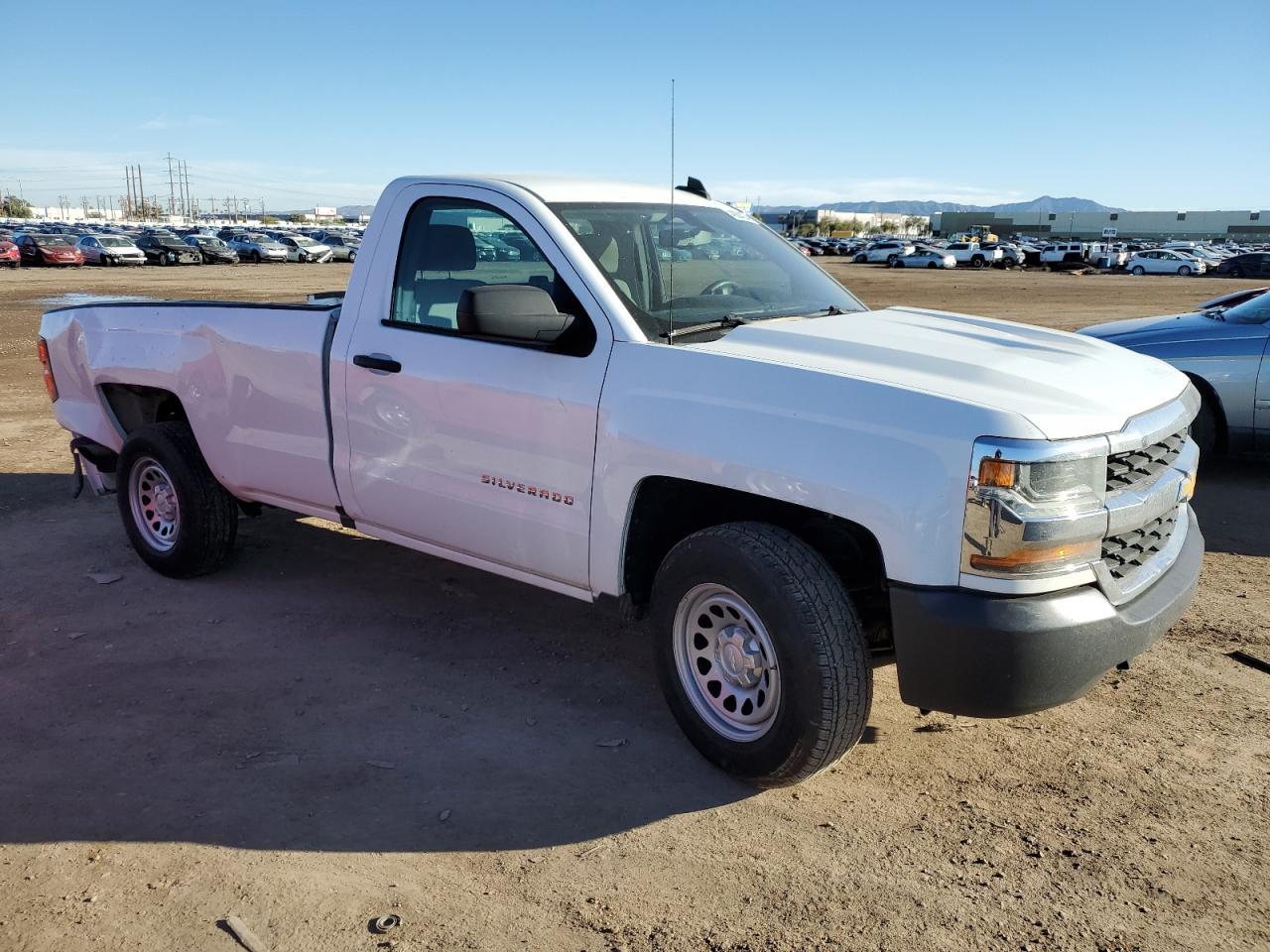 2017 CHEVROLET SILVERADO - Image 4