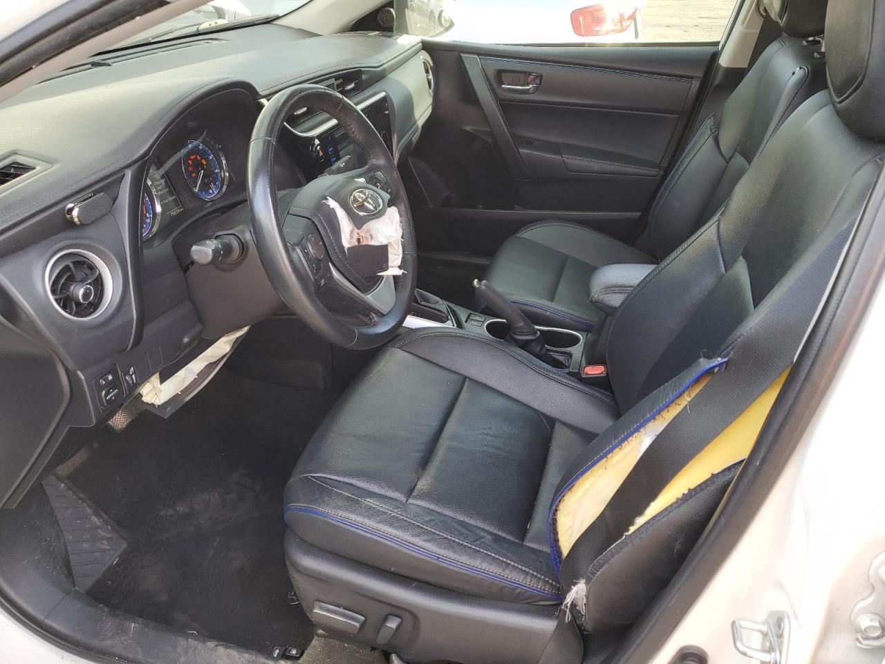 2018 TOYOTA COROLLA L - Image 7