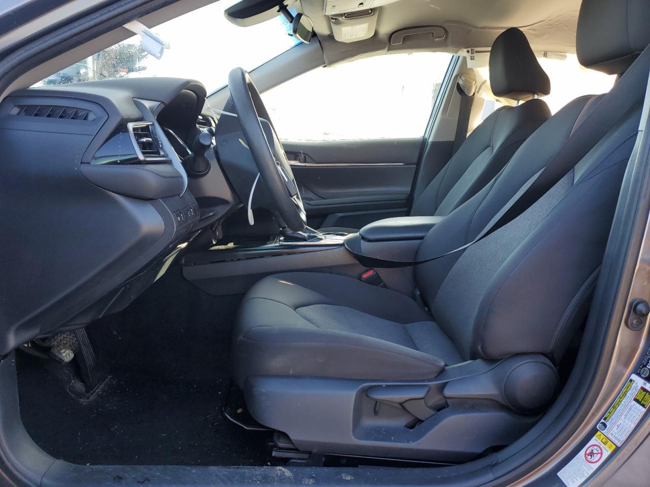 2019 TOYOTA CAMRY L - Image 7