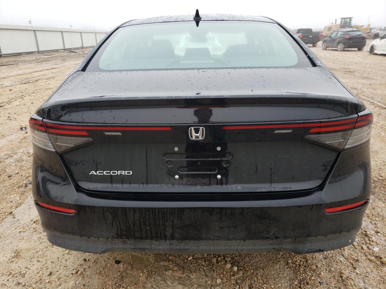 2024 HONDA ACCORD EX - Image 6