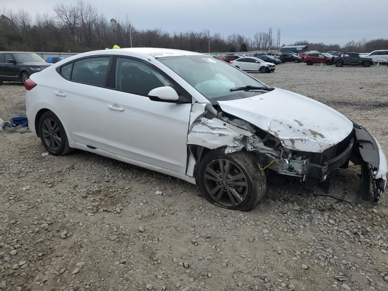 2018 HYUNDAI ELANTRA SE - Image 4