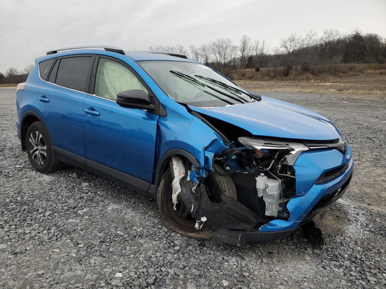 2018 TOYOTA RAV4 LE - Image 4