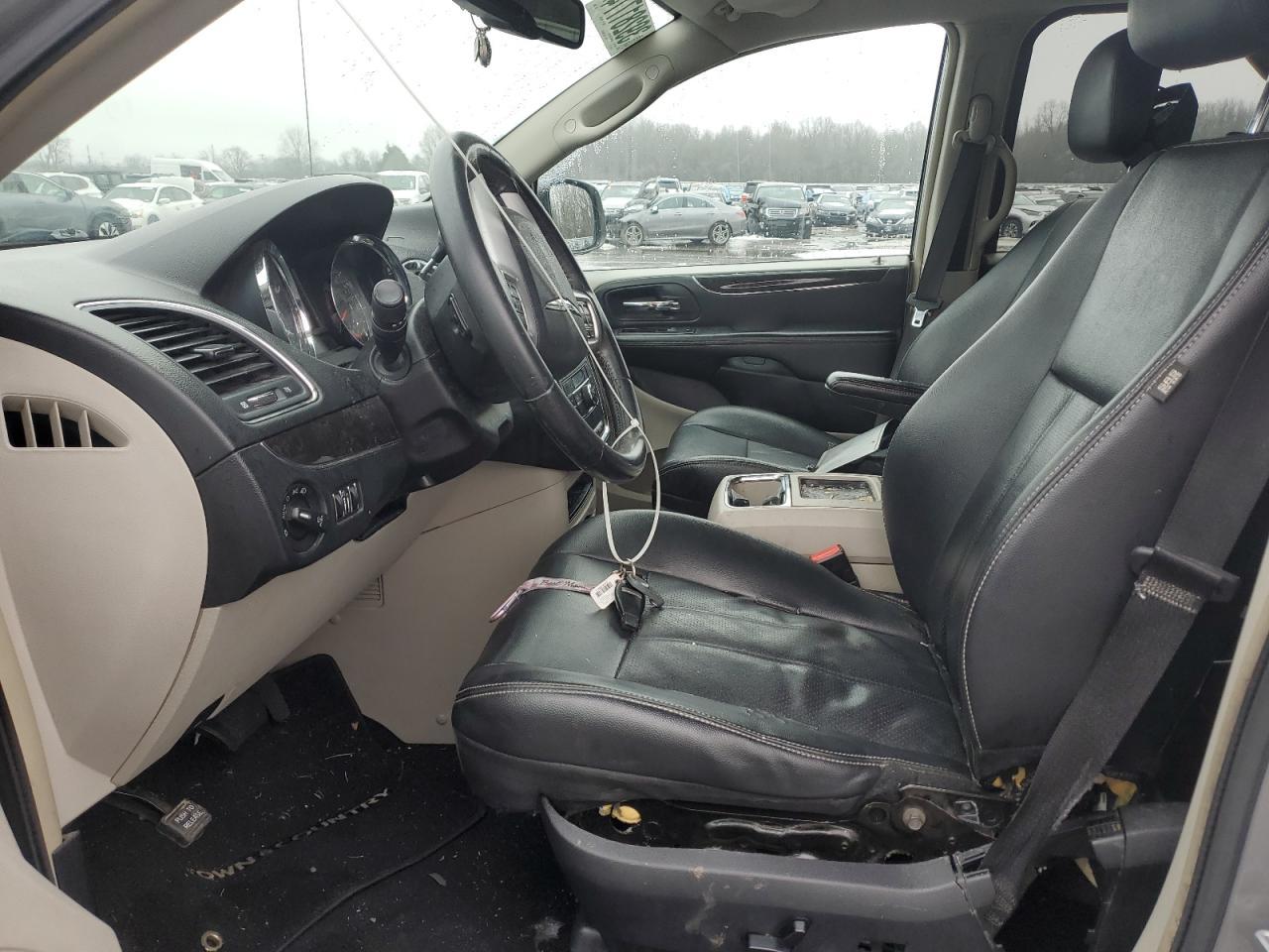 2014 CHRYSLER TOWN & COU - Фото 7
