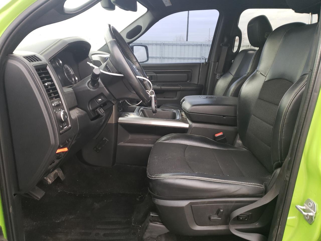 2017 RAM 1500 SPORT - Фото 7