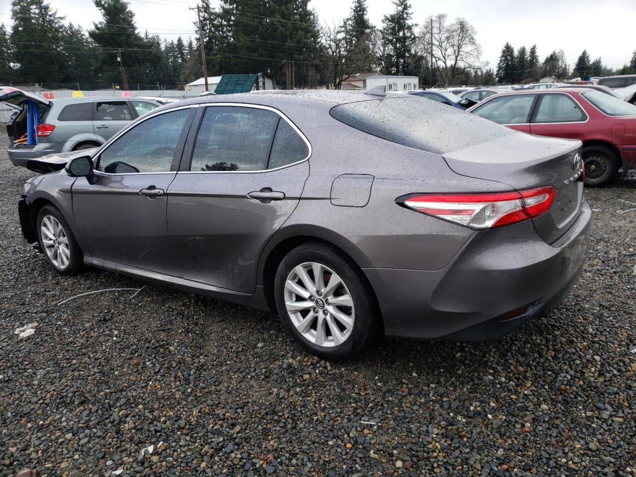 2019 TOYOTA CAMRY L - Фото 2
