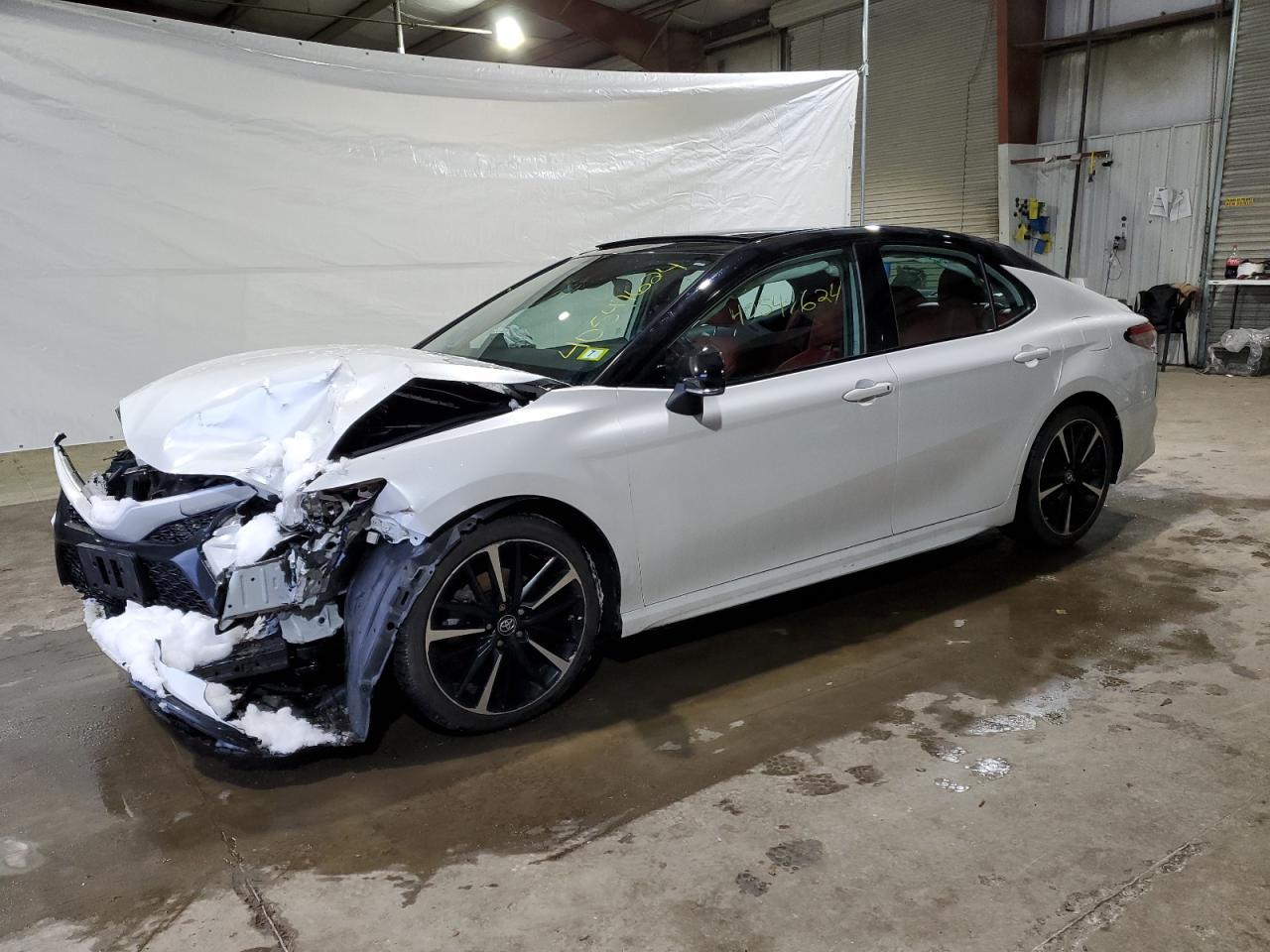 2019 TOYOTA CAMRY XSE