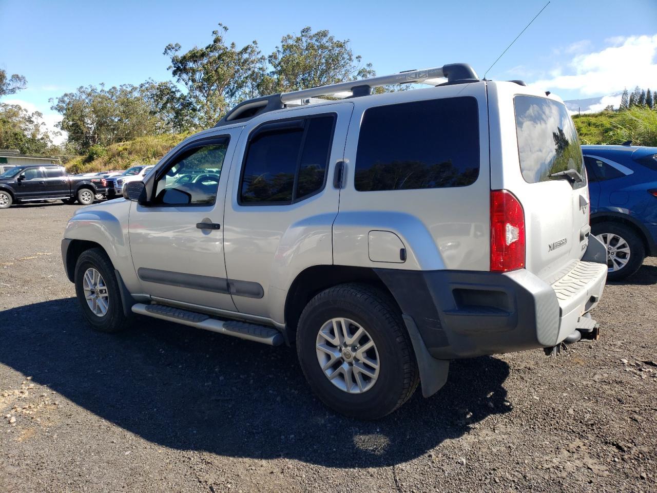 2015 NISSAN XTERRA X - Фото 2