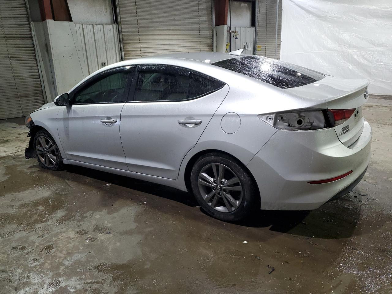 2017 HYUNDAI ELANTRA SE - Image 2