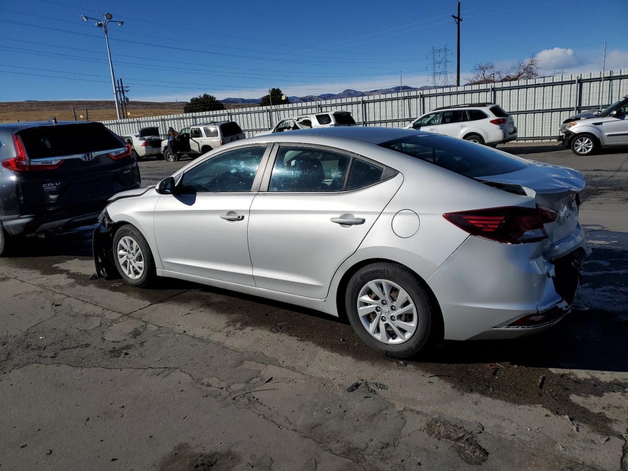 2019 HYUNDAI ELANTRA SE - Image 2