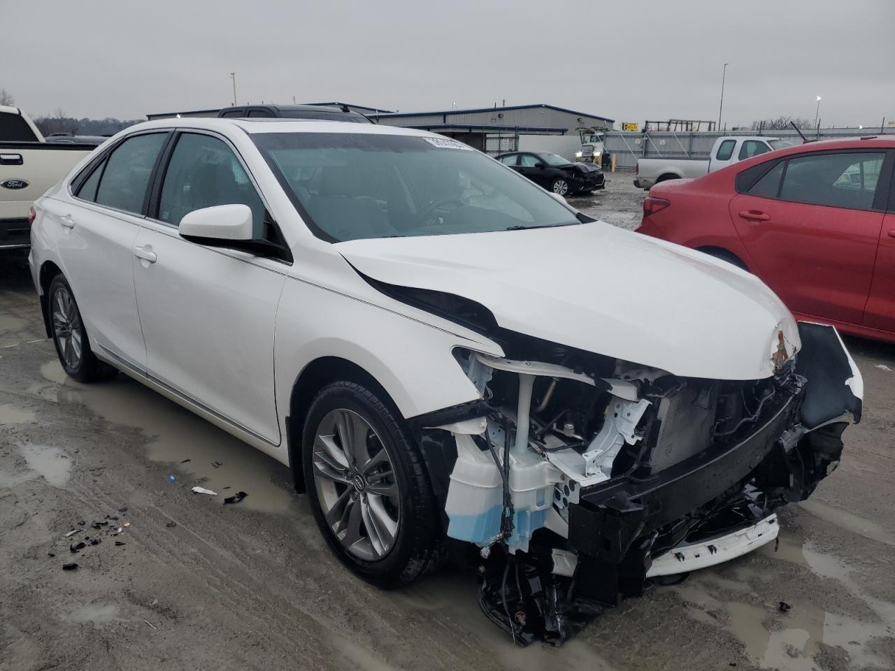2016 TOYOTA CAMRY LE - Image 4