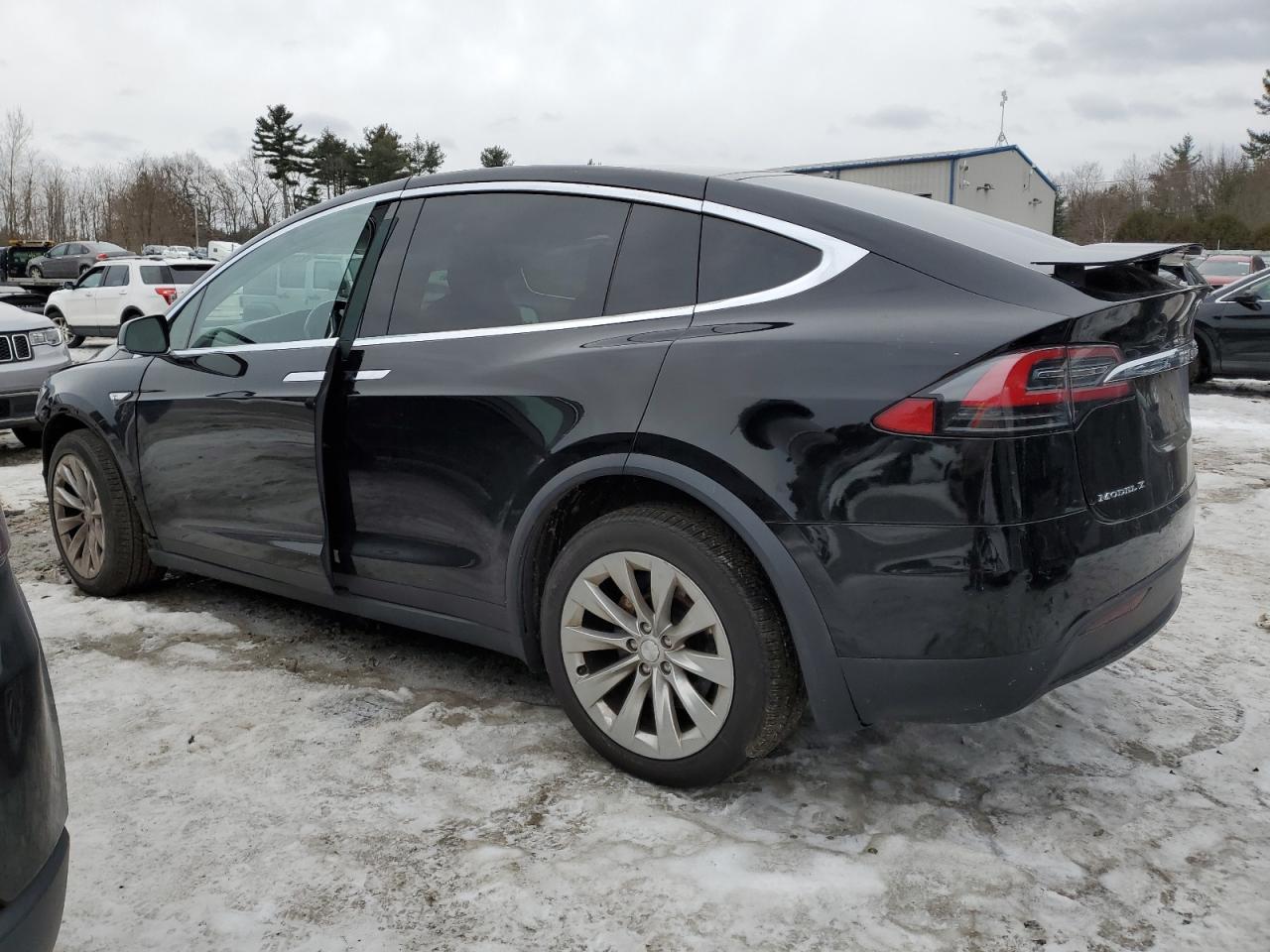 2016 TESLA MODEL X - Фото 2