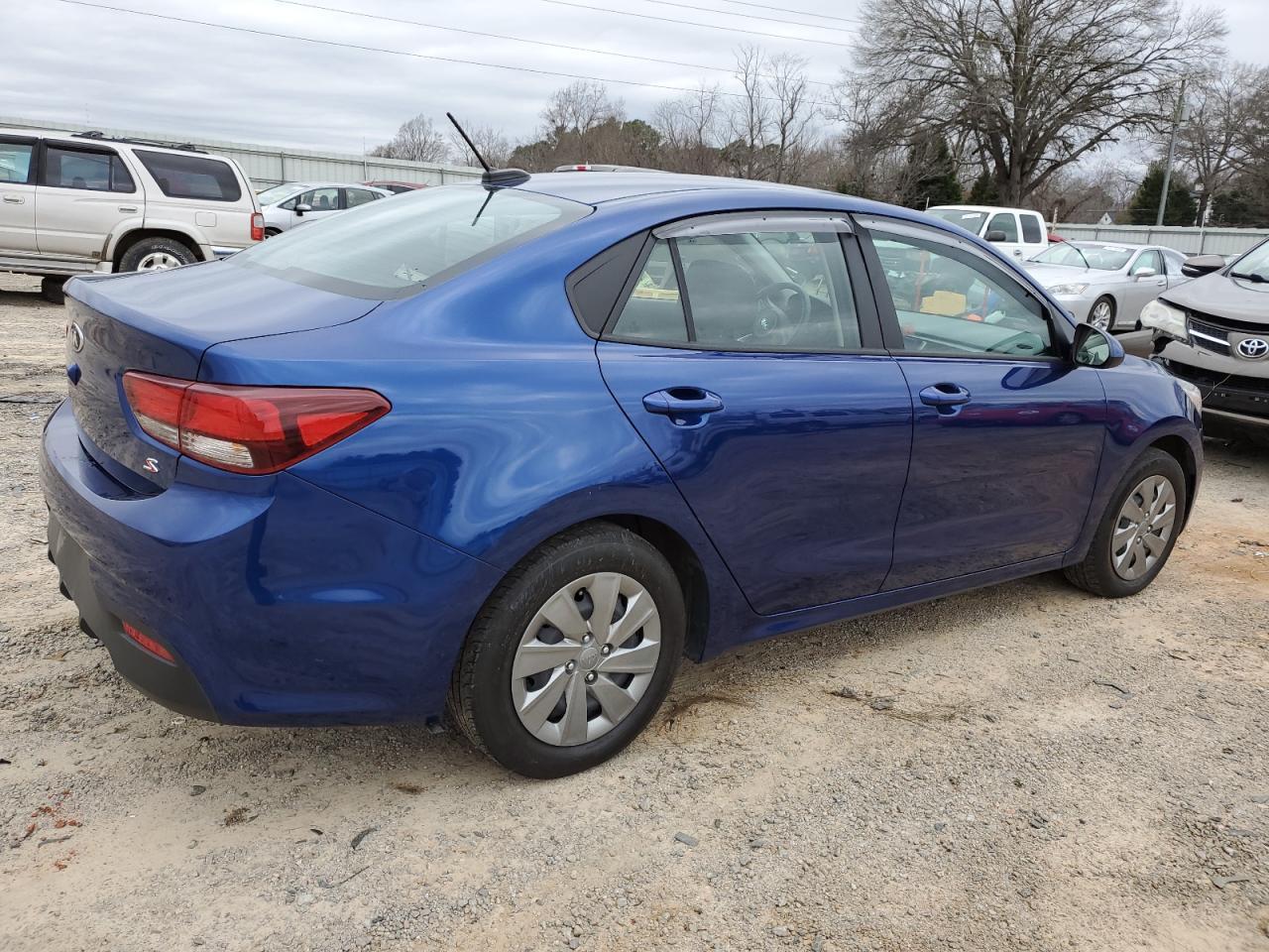 2020 KIA RIO LX - Фото 3