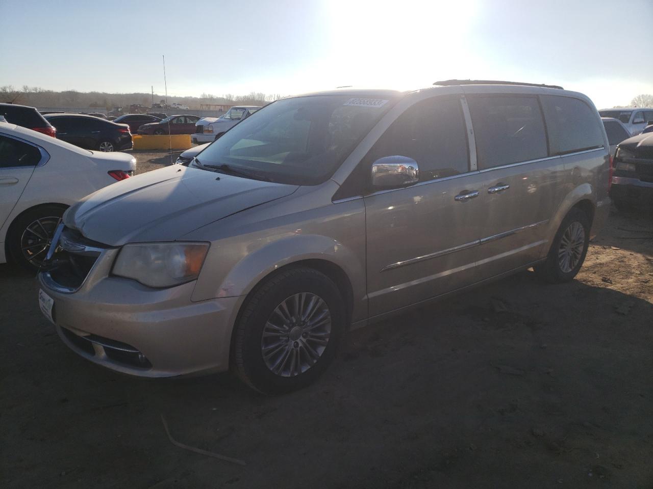 2015 CHRYSLER TOWN & COU car image