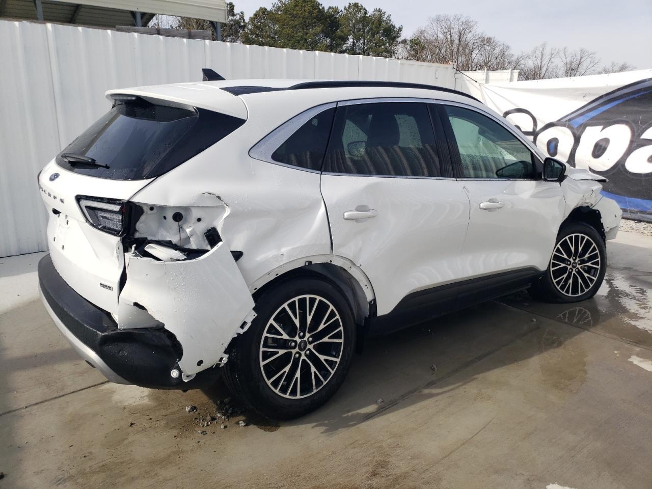 2023 FORD ESCAPE - Image 3
