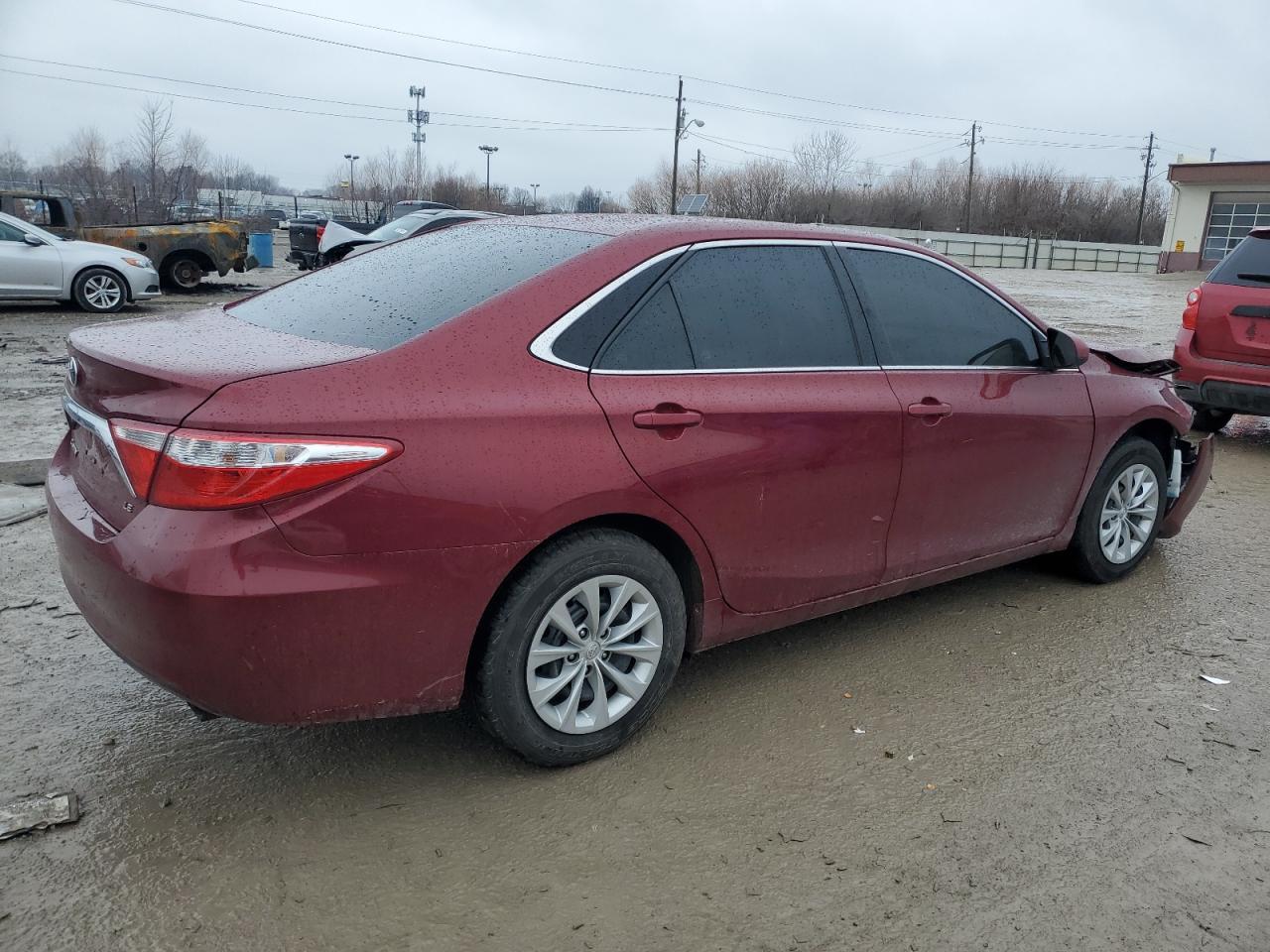 2016 TOYOTA CAMRY LE - Фото 3