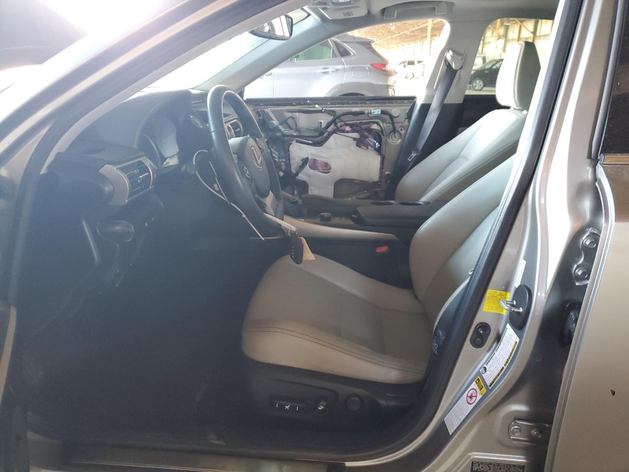 2014 LEXUS IS 250 - Image 7