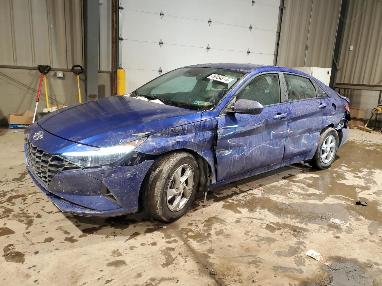 2023 HYUNDAI ELANTRA SE