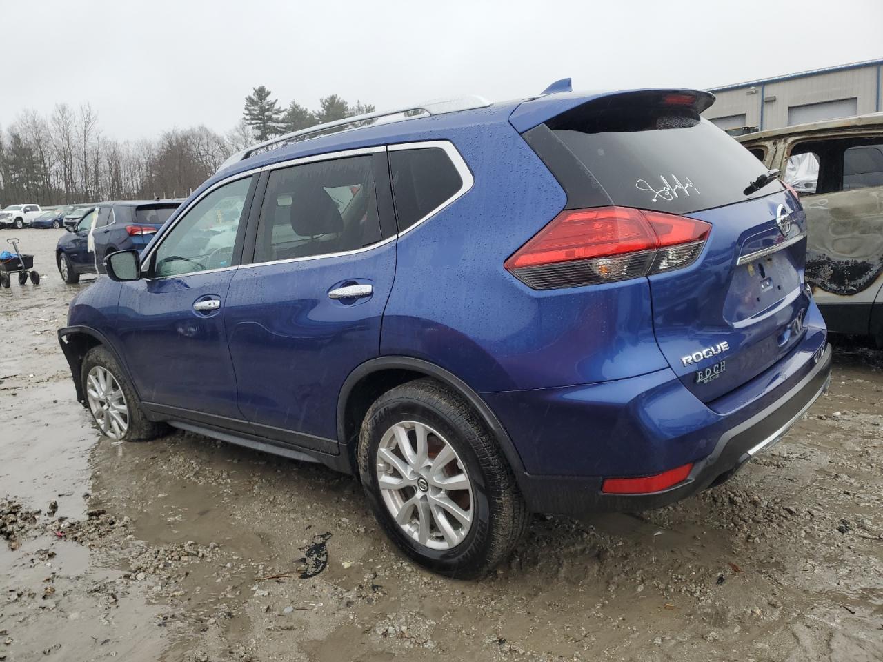 2017 NISSAN ROGUE S - Image 2