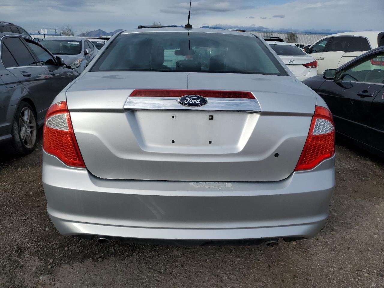 2011 FORD FUSION SEL - Image 6