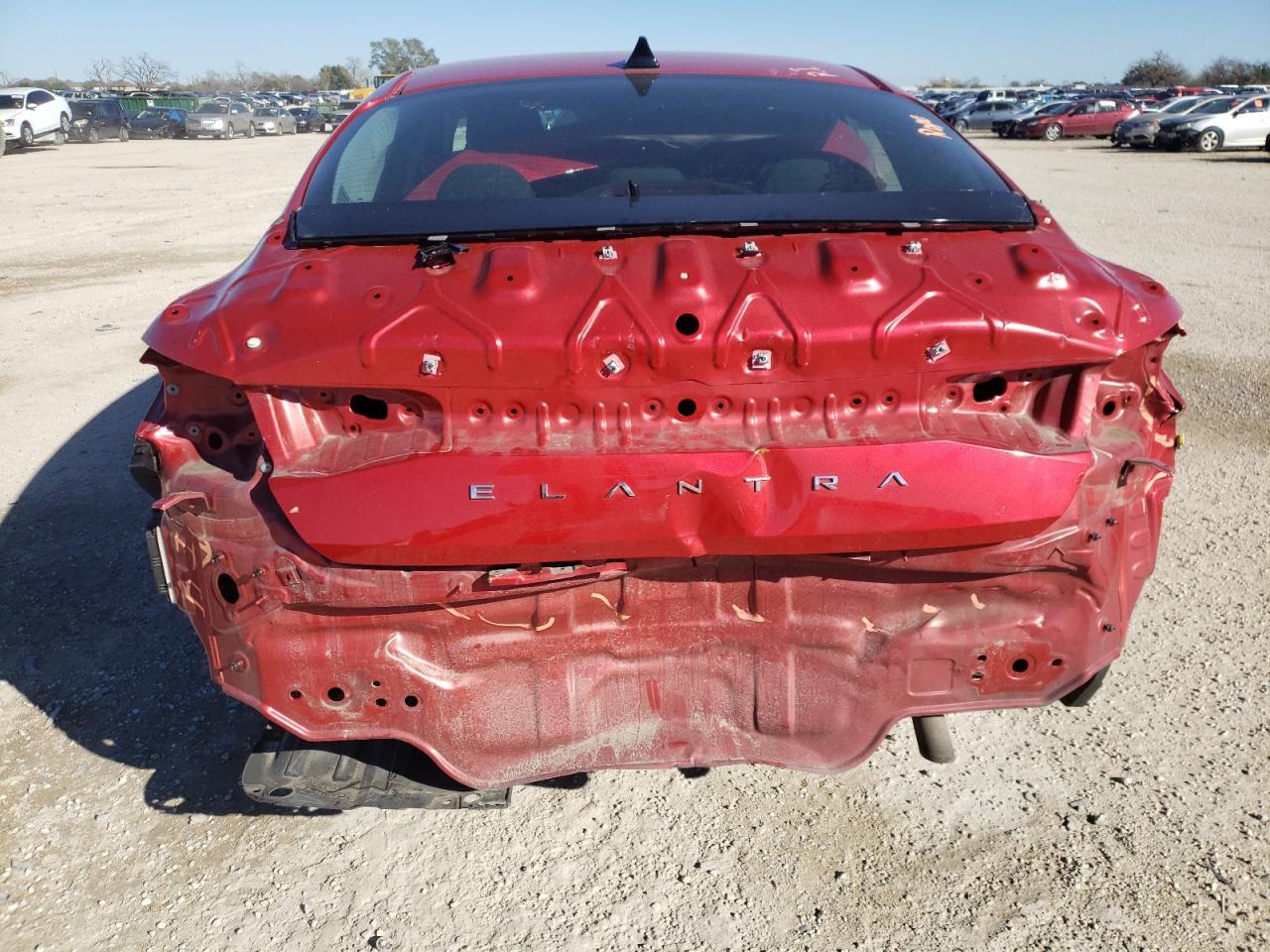 2022 HYUNDAI ELANTRA SE - Фото 6