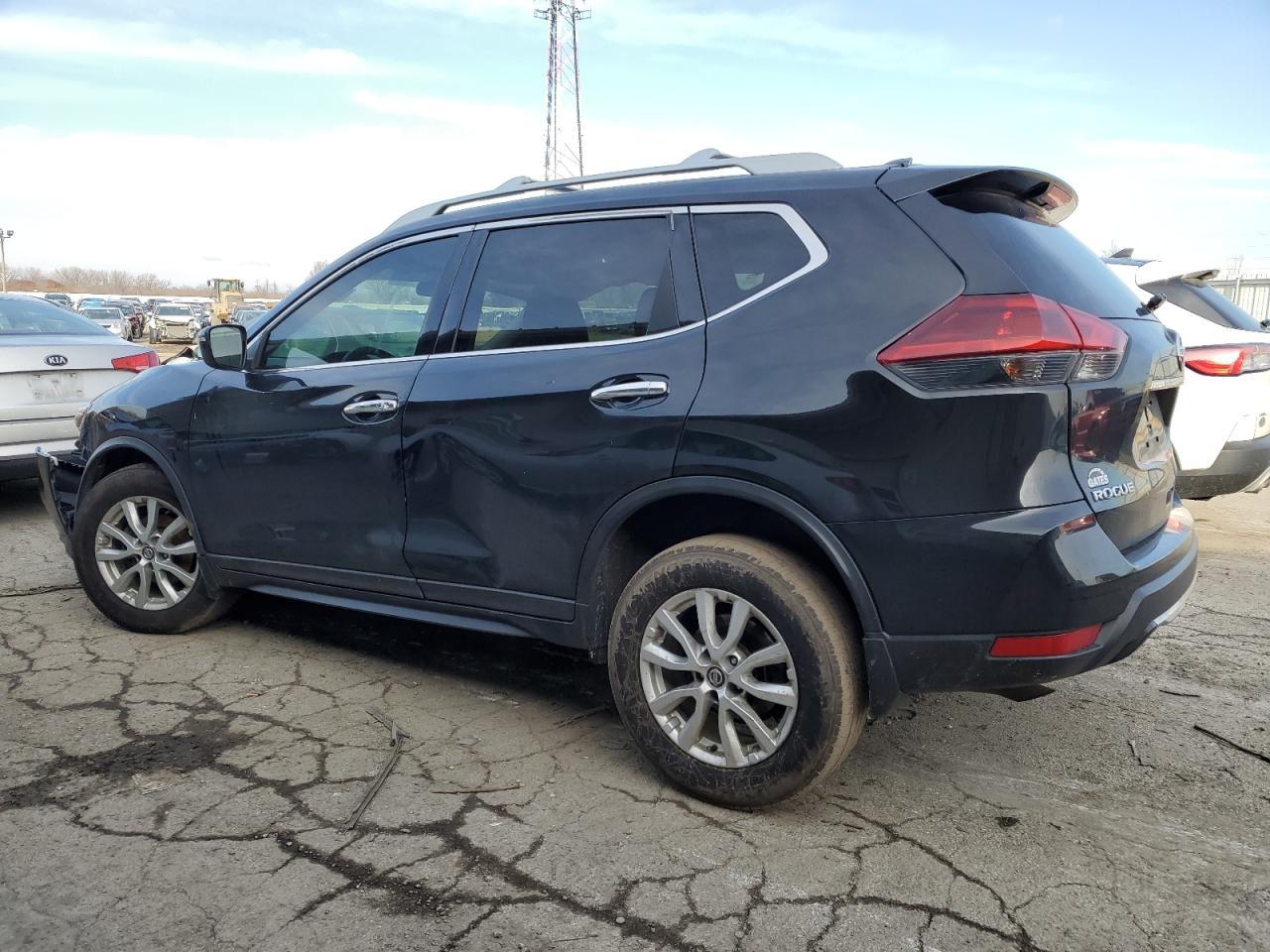 2018 NISSAN ROGUE S - Фото 2