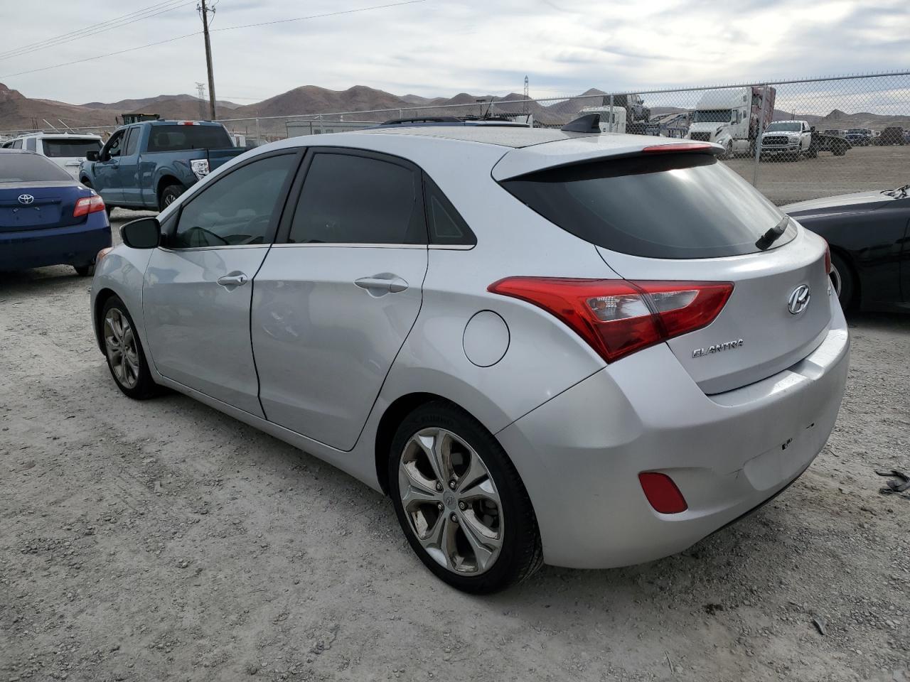 2013 HYUNDAI ELANTRA GT - Image 2