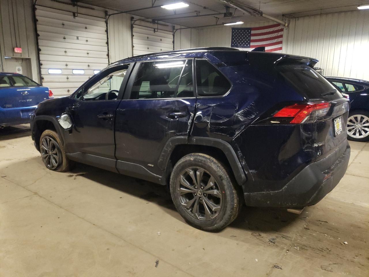 2024 TOYOTA RAV4 XLE P - Image 2