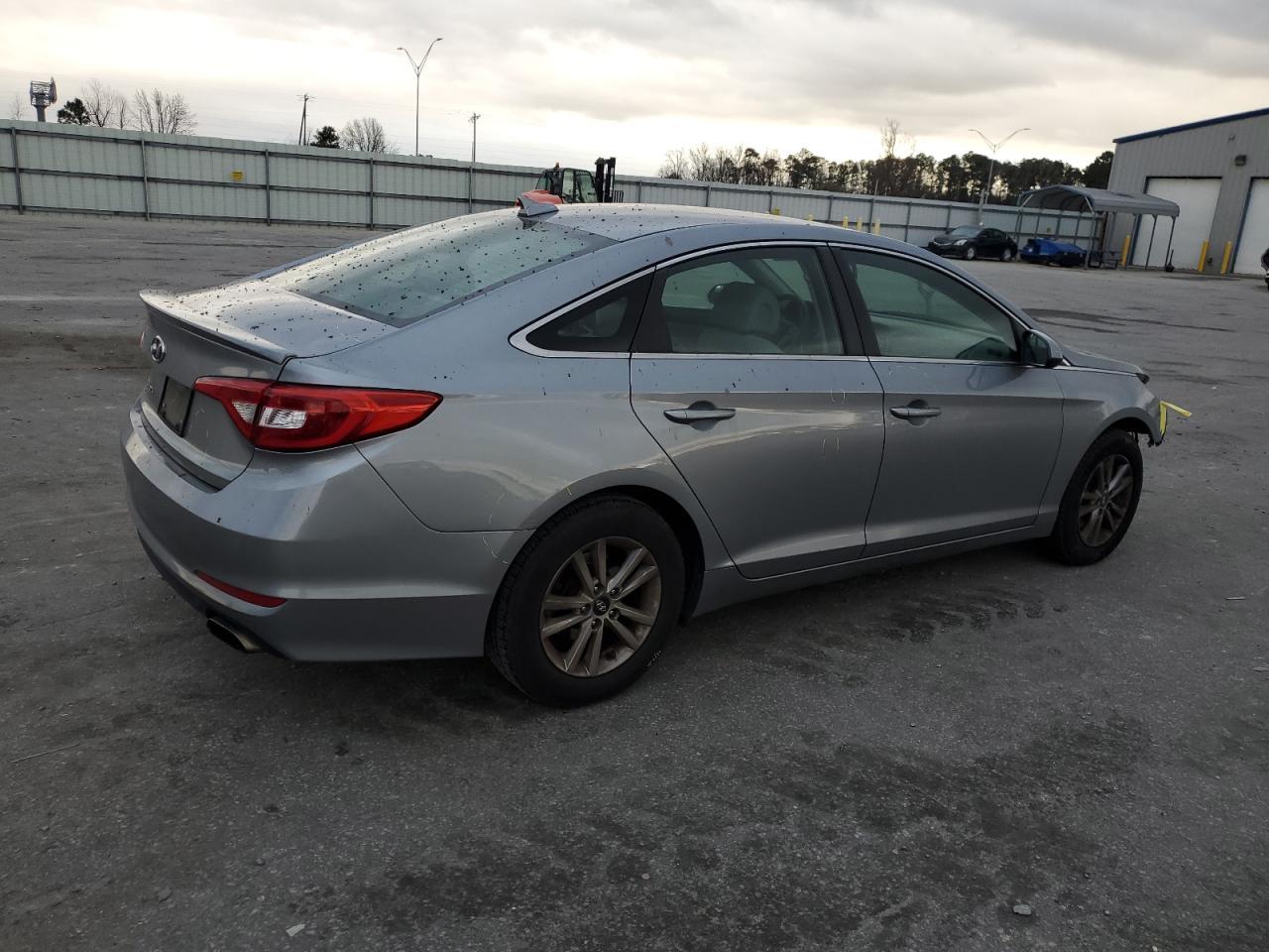 2017 HYUNDAI SONATA SE - Фото 3