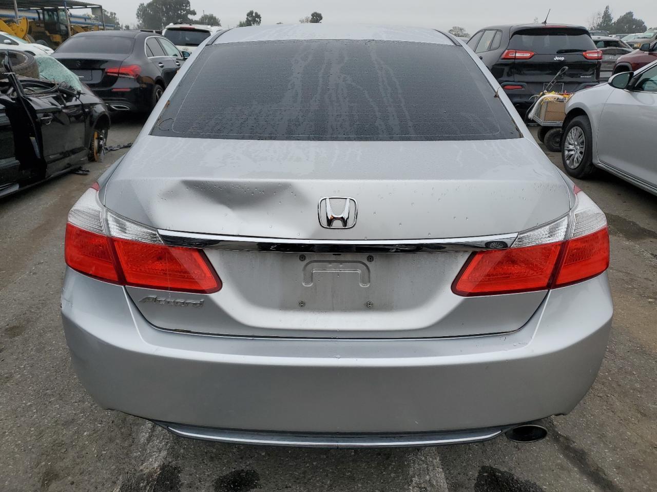 2014 HONDA ACCORD LX - Фото 6
