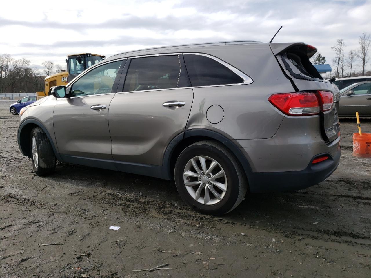 2017 KIA SORENTO LX - Image 2