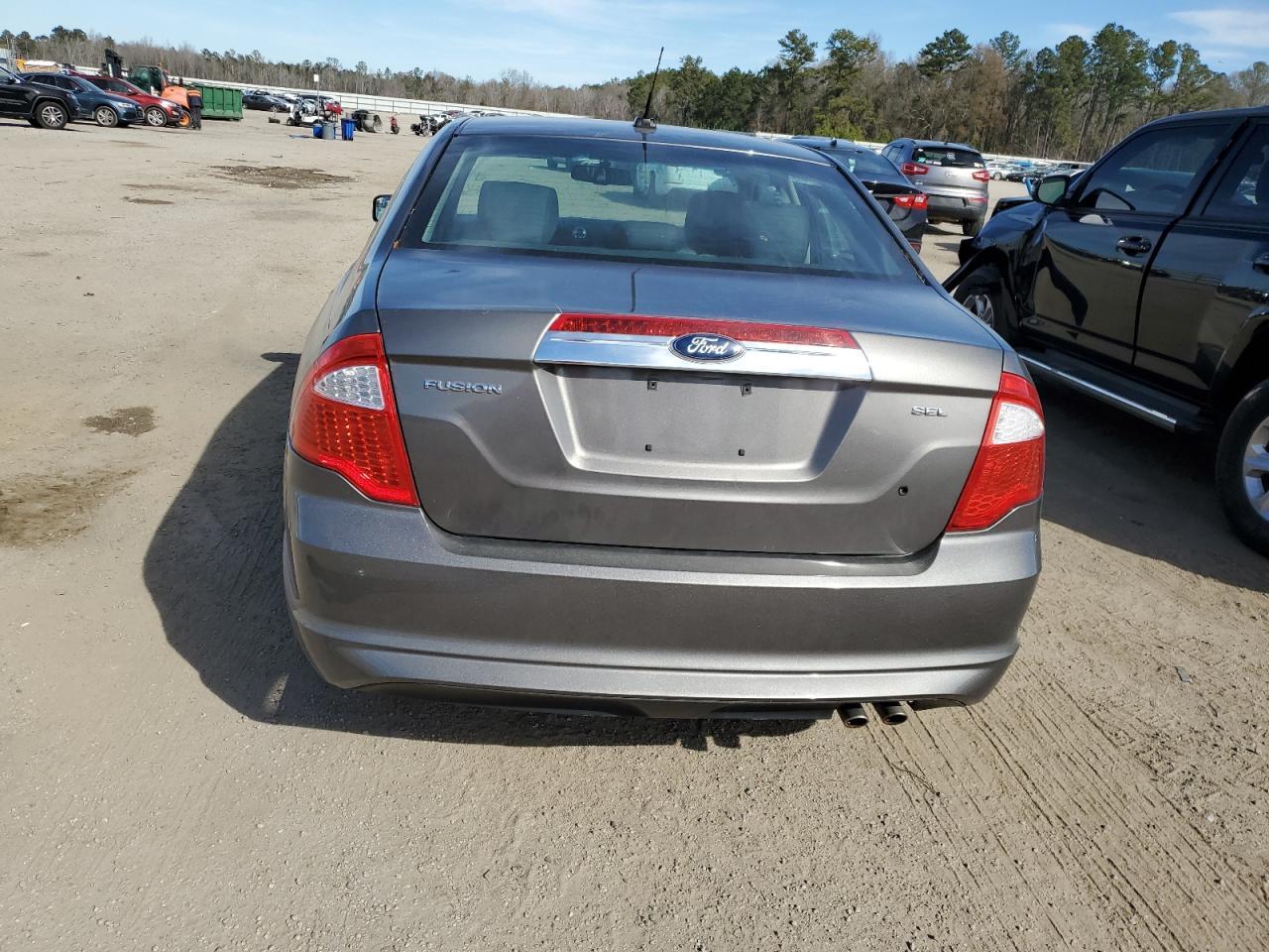 2011 FORD FUSION SEL - Image 6